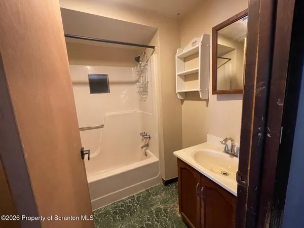 $975 | 780 Hazle Street, Unit REAR 2, Wilkes Barre, PA 18706