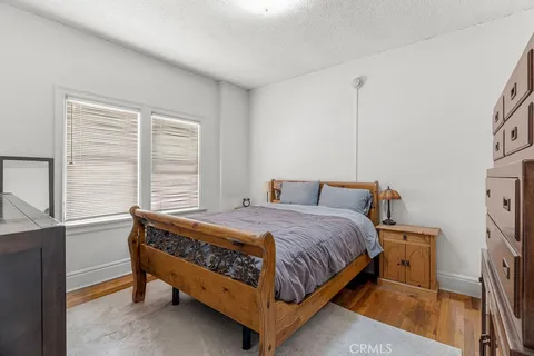 $3,500,000 | 5424 Franklin Avenue, Los Angeles, CA 90027