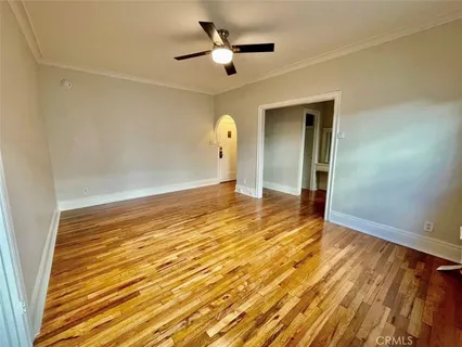 $3,500,000 | 5424 Franklin Avenue, Los Angeles, CA 90027