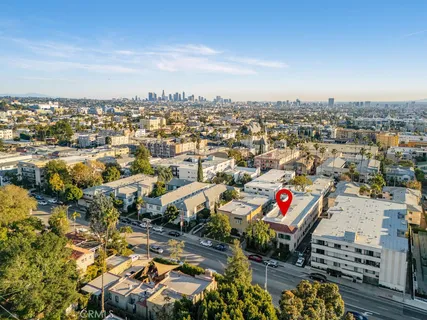 $3,500,000 | 5424 Franklin Avenue, Los Angeles, CA 90027
