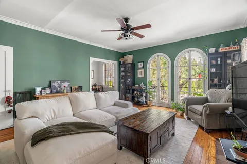 $3,500,000 | 5424 Franklin Avenue, Los Angeles, CA 90027