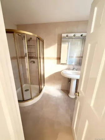 $4,380 | 149-04 21st Avenue | Whitestone