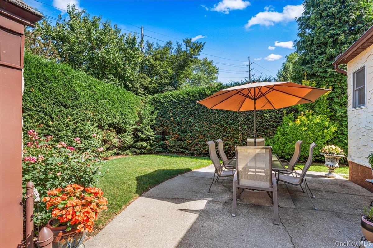 25 Archer Road West Hempstead, NY 11552 - Photo 27 of 36