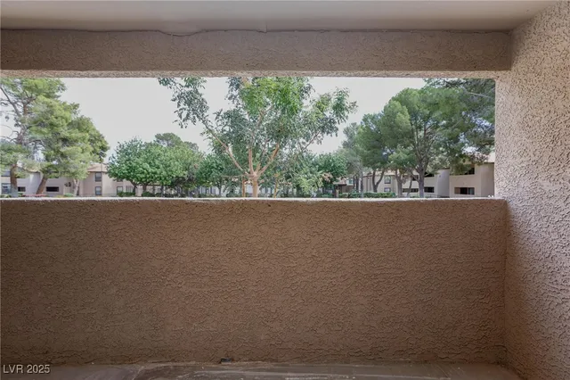 $175,000 | 2451 North Rainbow Boulevard, Unit 1058, Las Vegas, NV 89108