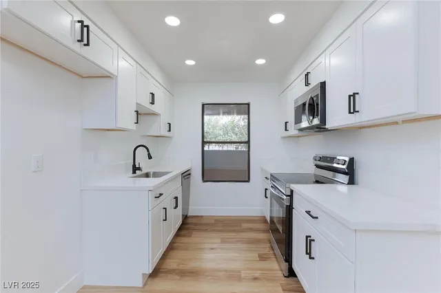 $175,000 | 2451 North Rainbow Boulevard, Unit 1058, Las Vegas, NV 89108