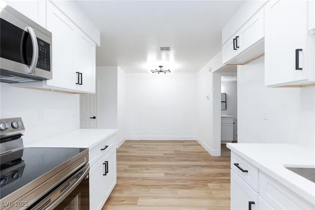 $175,000 | 2451 North Rainbow Boulevard, Unit 1058, Las Vegas, NV 89108