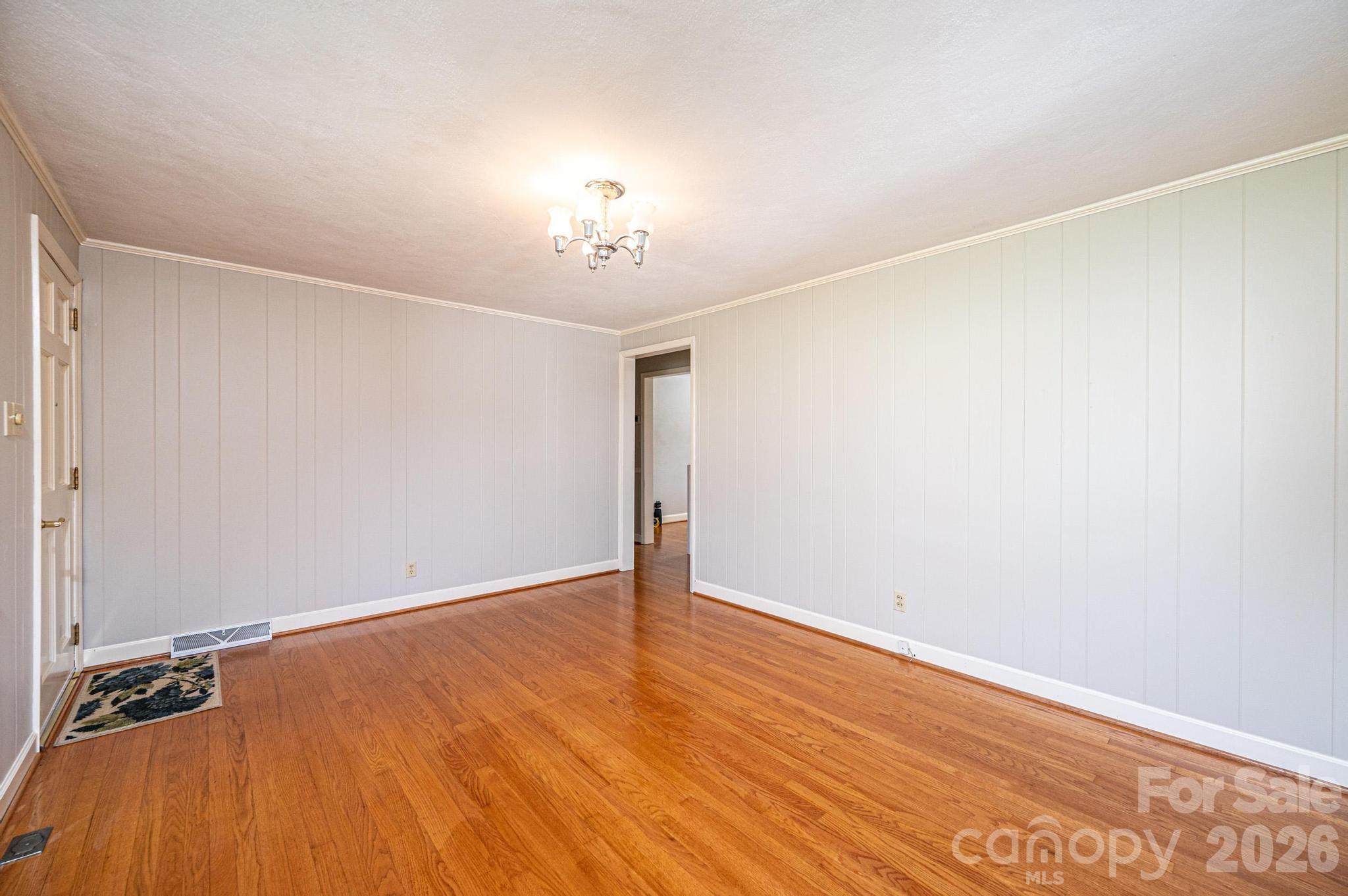 2649 West View Acres Street Hickory, NC 28601 - Photo 11 of 41