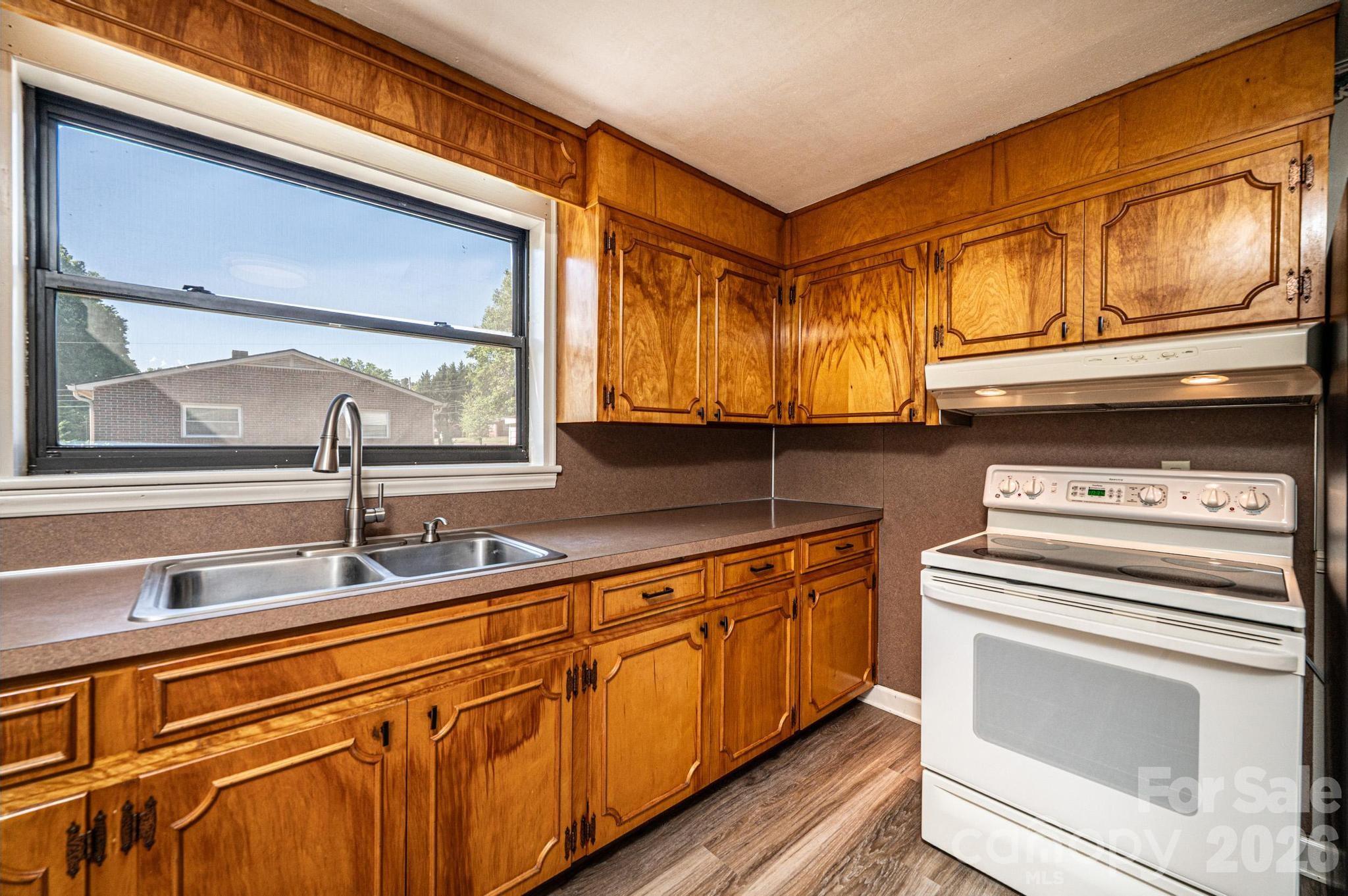 2649 West View Acres Street Hickory, NC 28601 - Photo 17 of 41