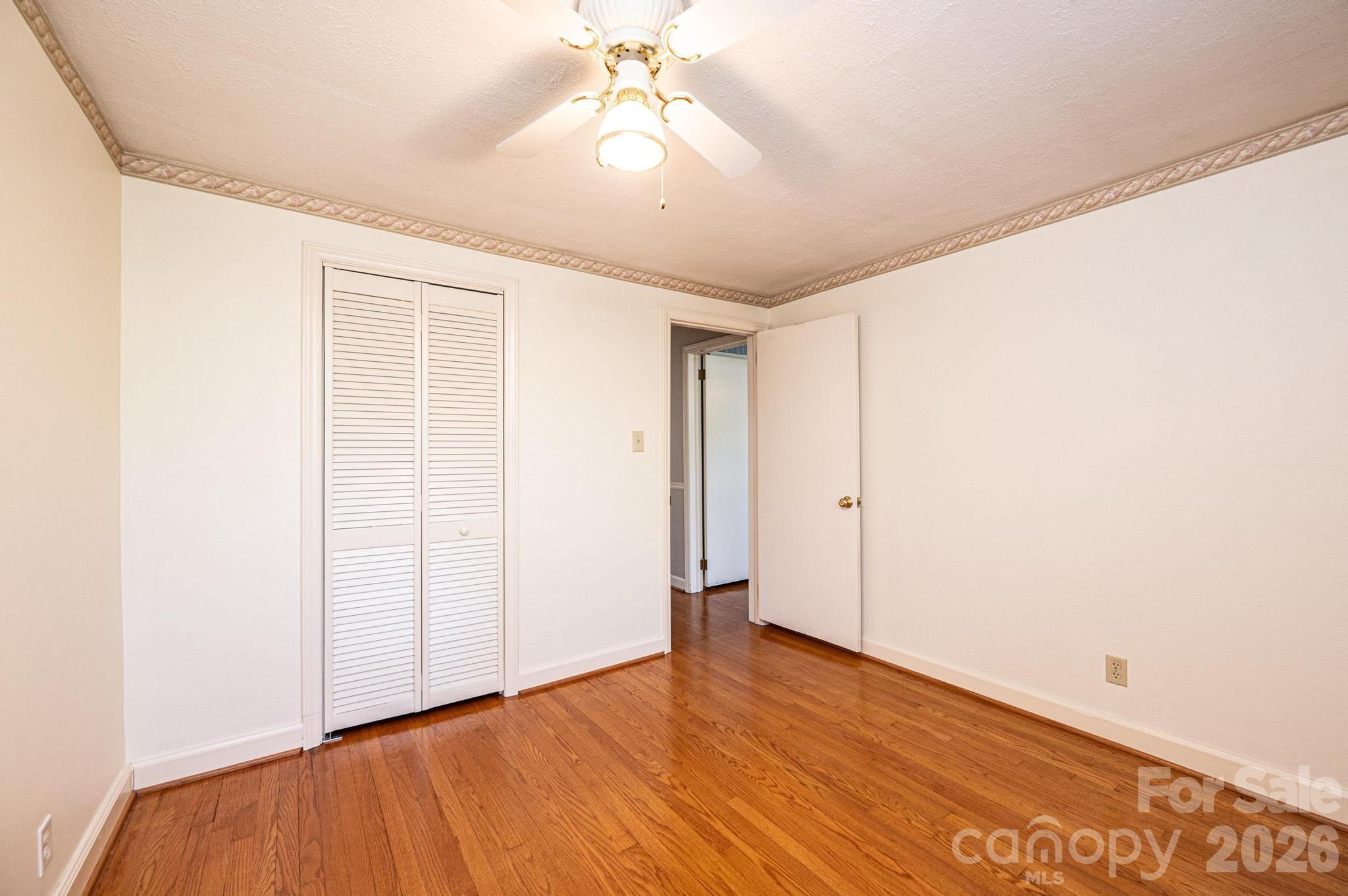 2649 West View Acres Street Hickory, NC 28601 - Photo 27 of 41