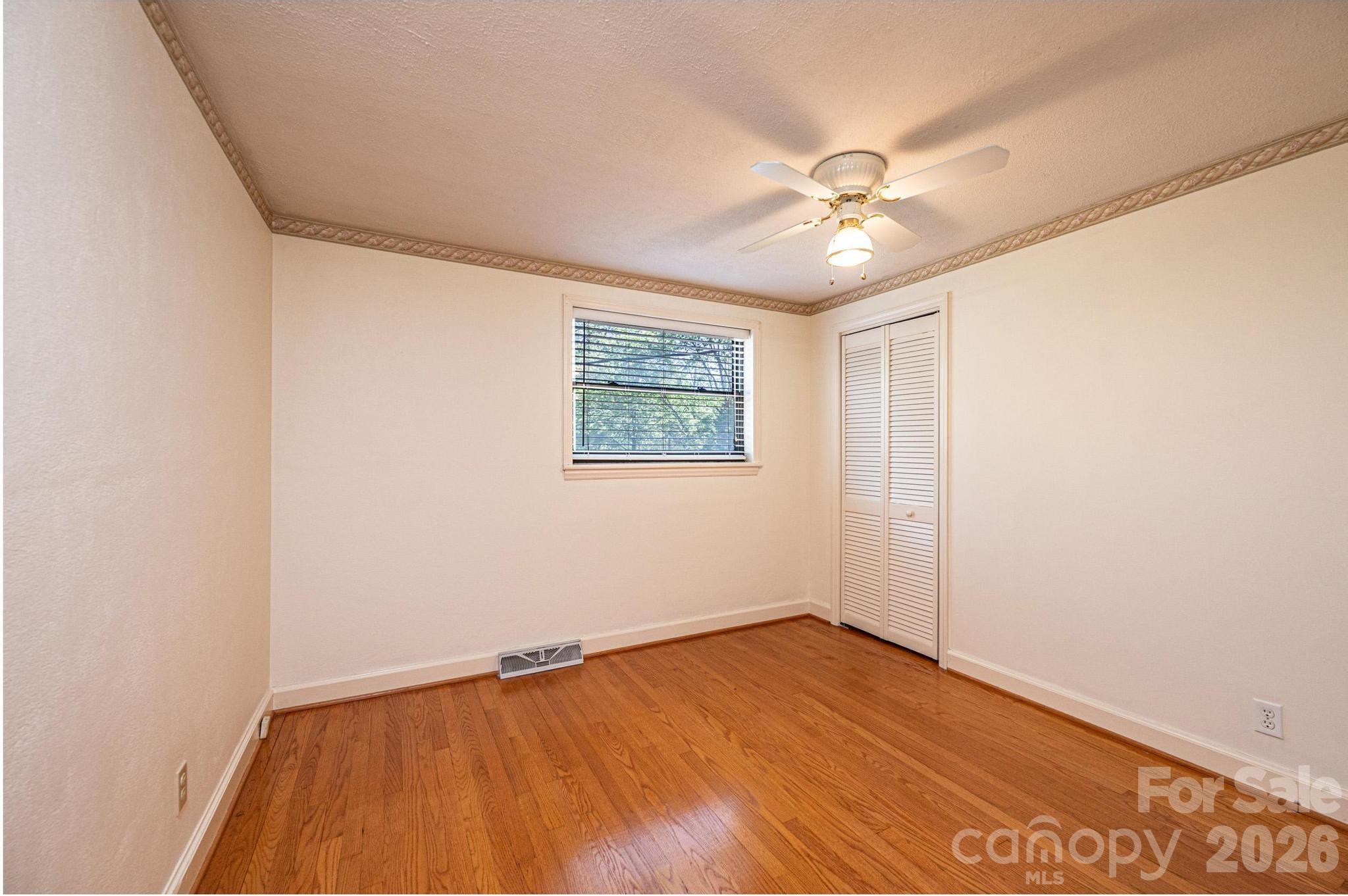 2649 West View Acres Street Hickory, NC 28601 - Photo 28 of 41