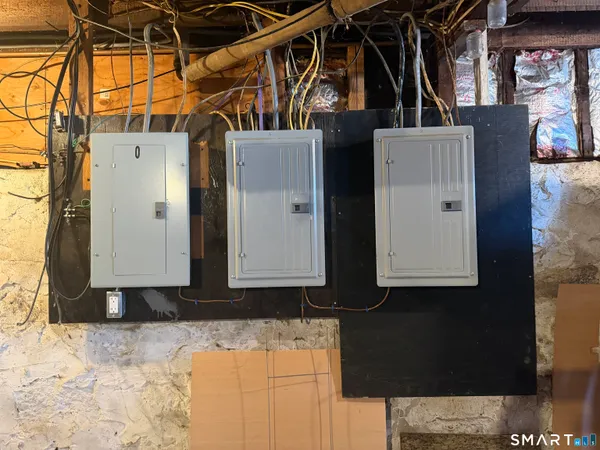 a view of a car park in front of house