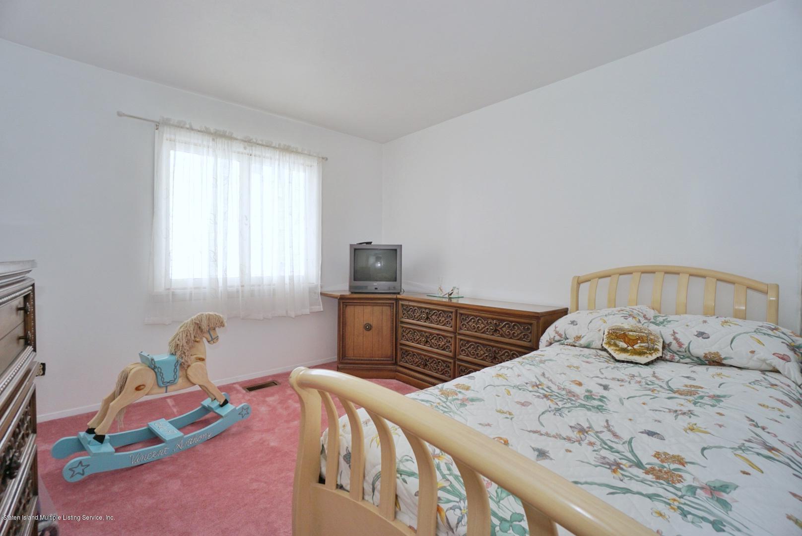 820 West Fingerboard Road Staten Island, NY 10305 - Photo 52 of 54 Photo Aug 15, 9 34 43 AM