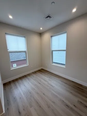 $2,113 | 186 Bedford Street, Unit 203, Lexington, MA 02420