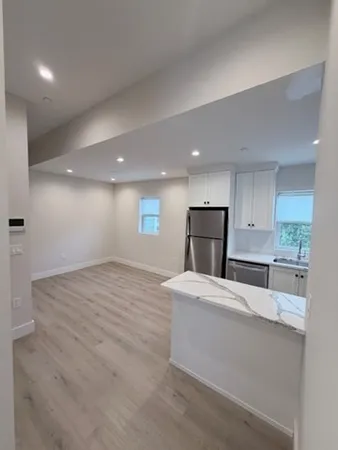 $2,113 | 186 Bedford Street, Unit 203, Lexington, MA 02420