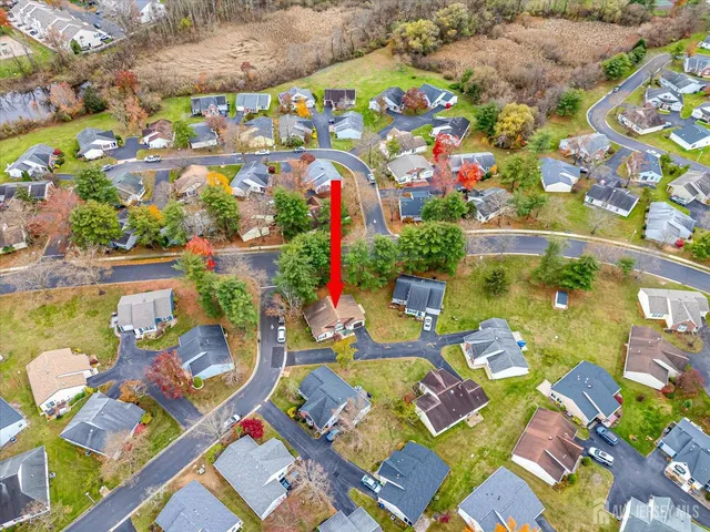 a view of an buildings with swimming pool