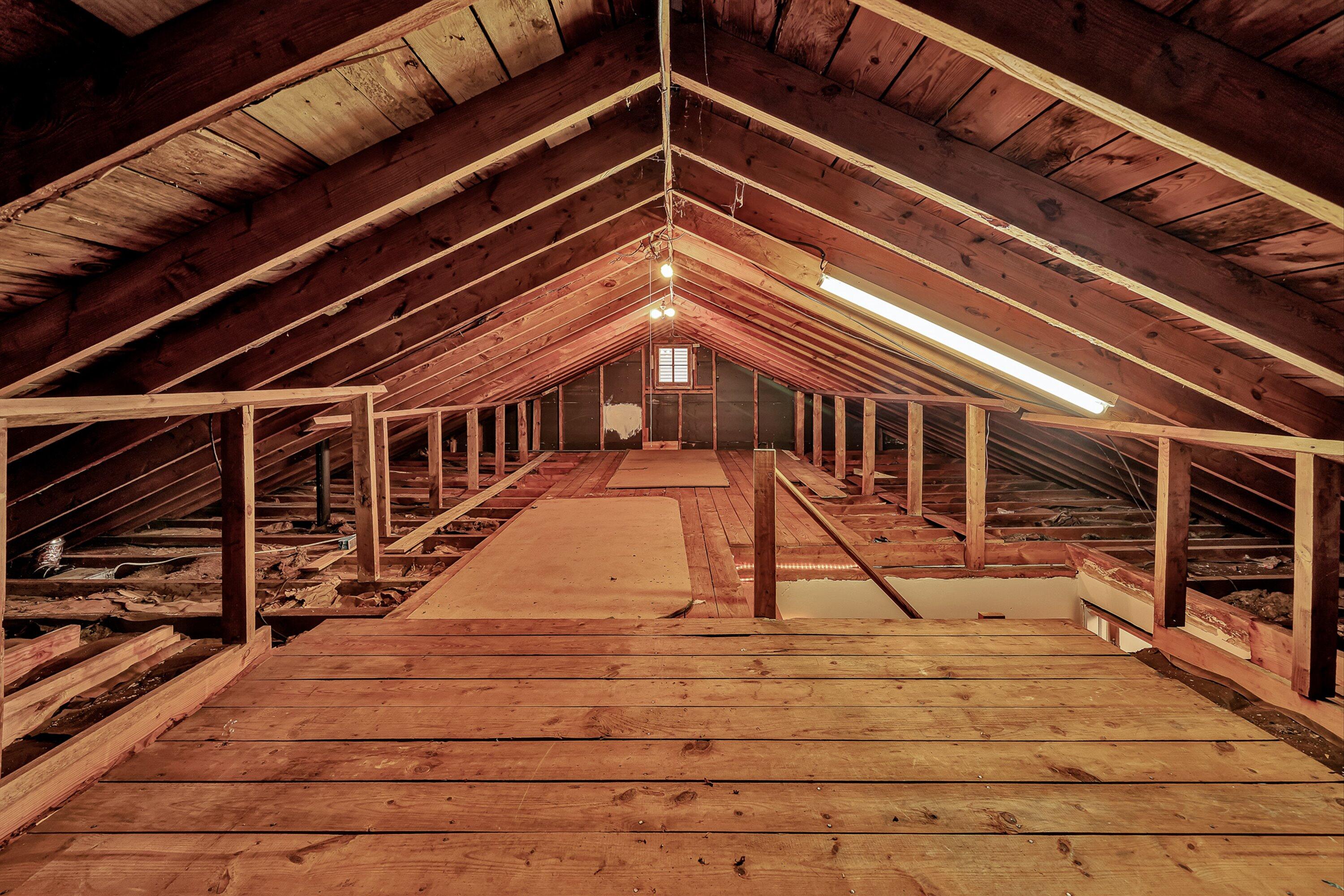 1035 Clearfield Road Southwest Roanoke, VA 24015 - Photo 21 of 43 Attic