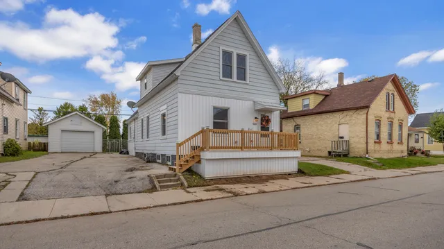 $210,000 | 1603 Martin Avenue, Sheboygan, WI 53083