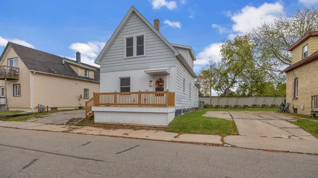 $210,000 | 1603 Martin Avenue, Sheboygan, WI 53083