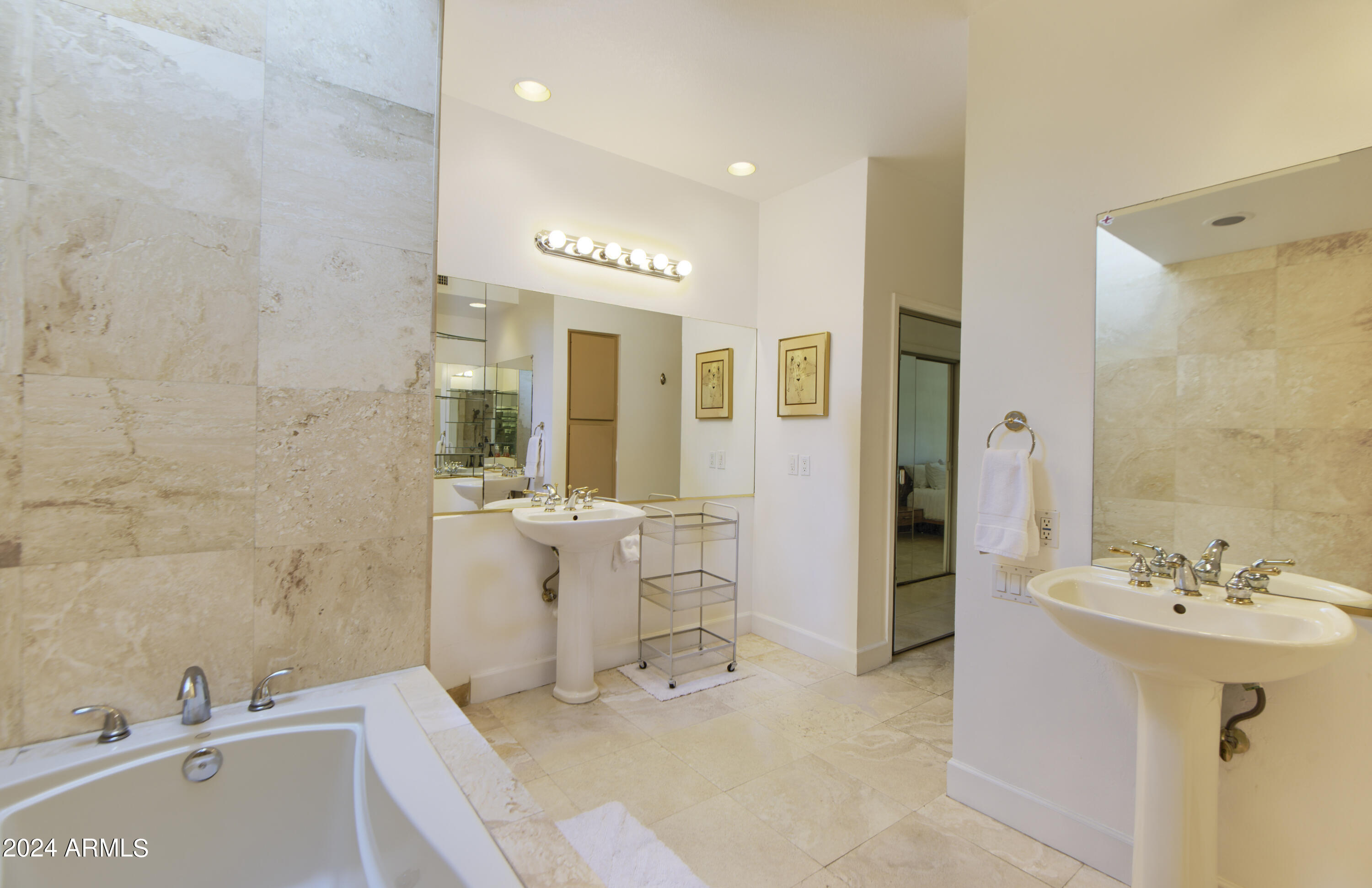 7272 East Gainey Ranch Road, Unit 14 Scottsdale, AZ 85258 - Photo 11 of 20