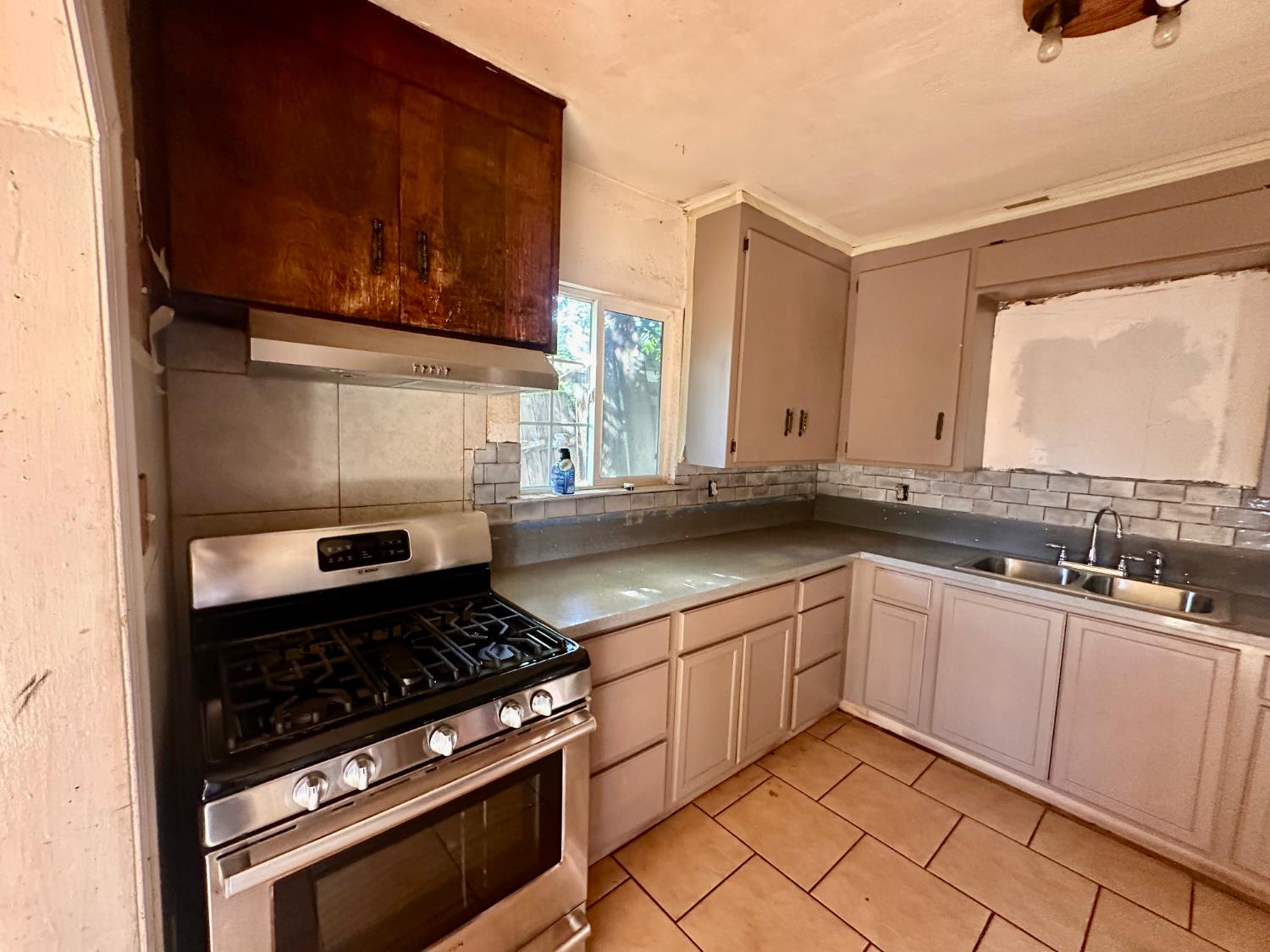 1924 Kenneth Street Modesto, CA 95351 - Photo 21 of 34