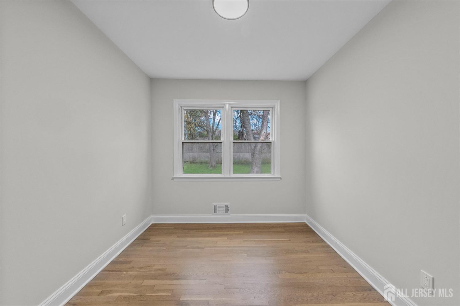 73 George Street Milltown, NJ 08850 - Photo 11 of 28 Gallery Image 11