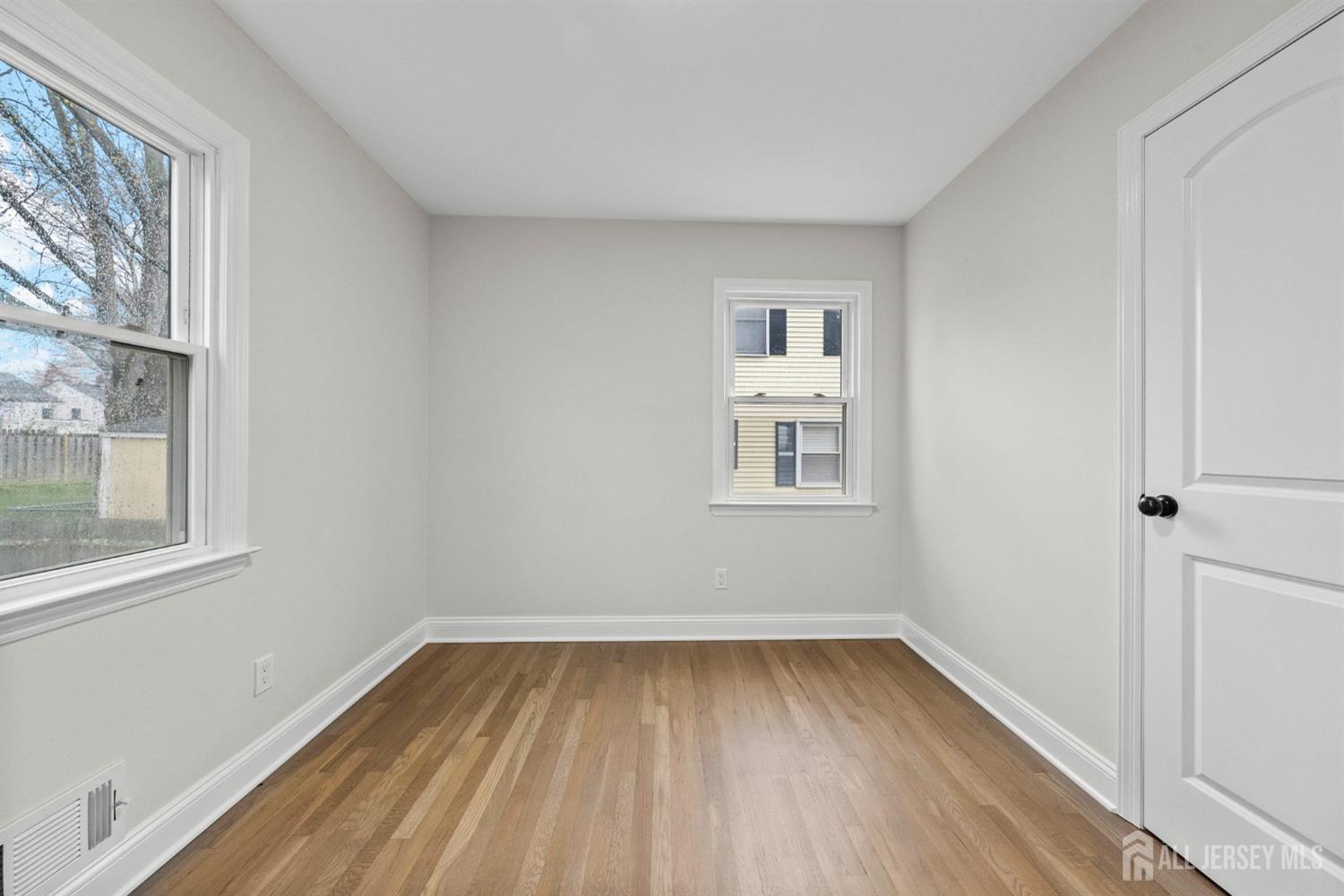 73 George Street Milltown, NJ 08850 - Photo 13 of 28 Gallery Image 13