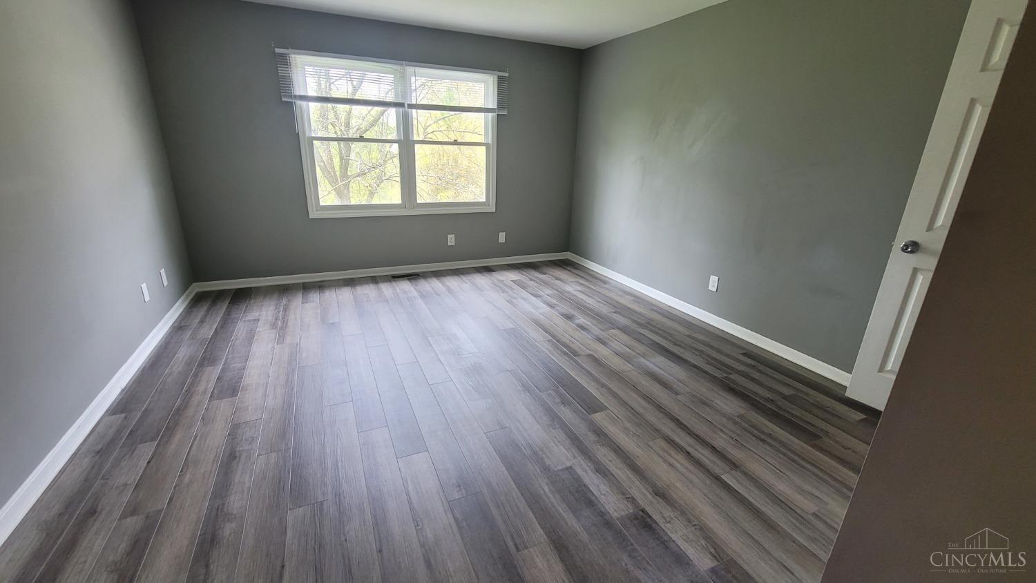 1271 Anderson Ferry Road Cincinnati, OH 45238 - Photo 13 of 33 Gallery Image 13