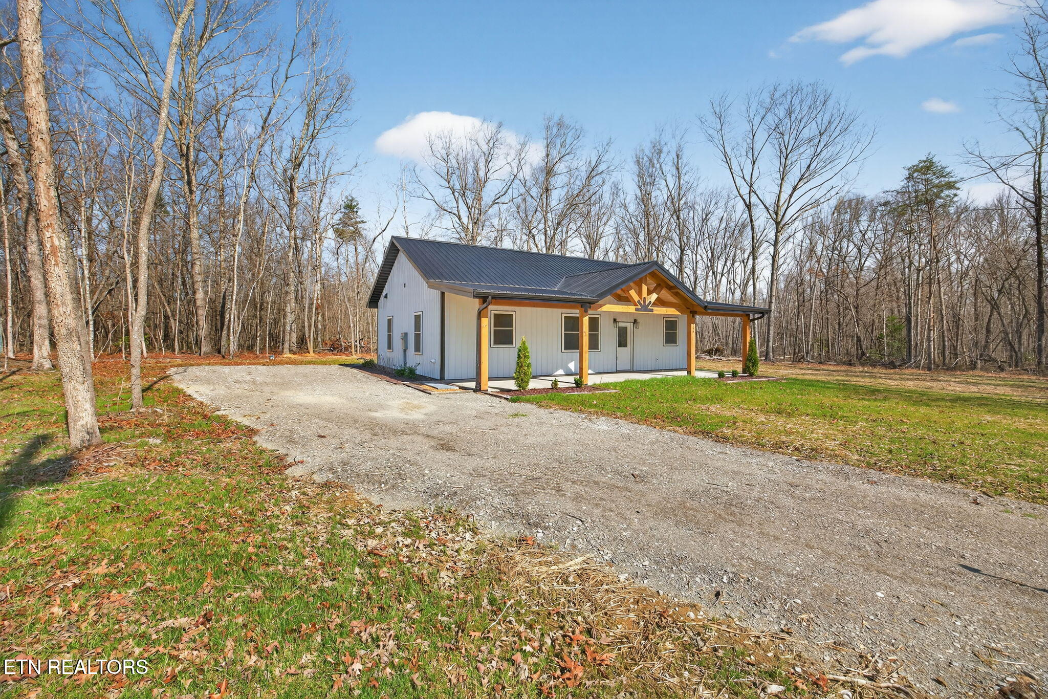 190 Rhonda Road Monterey, TN 38574 - Photo 5 of 27 6-web-or-mls-190 Rhonda Pl, Monterey__56