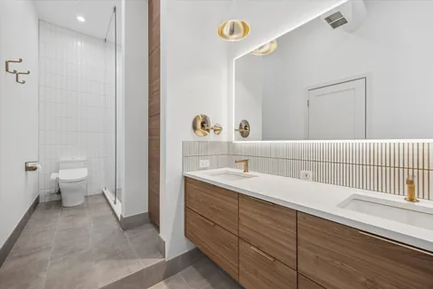 $550,000 | 910 South Michigan Avenue, Unit 501, Chicago, IL 60605
