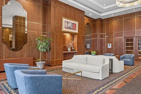 $550,000 | 910 South Michigan Avenue, Unit 501, Chicago, IL 60605