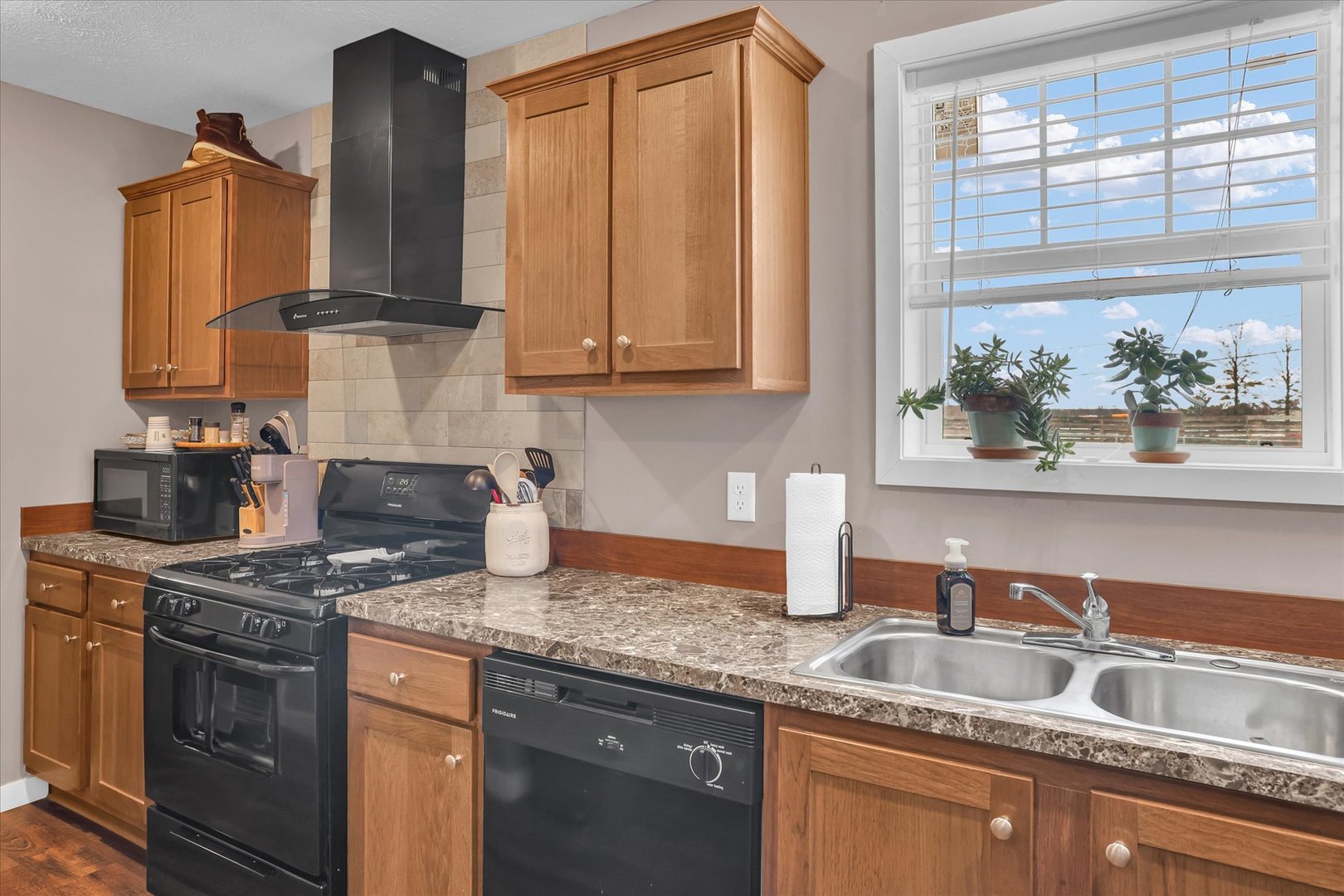 12925 Kickapoo Park Road Danville, IL 61858 - Photo 11 of 31