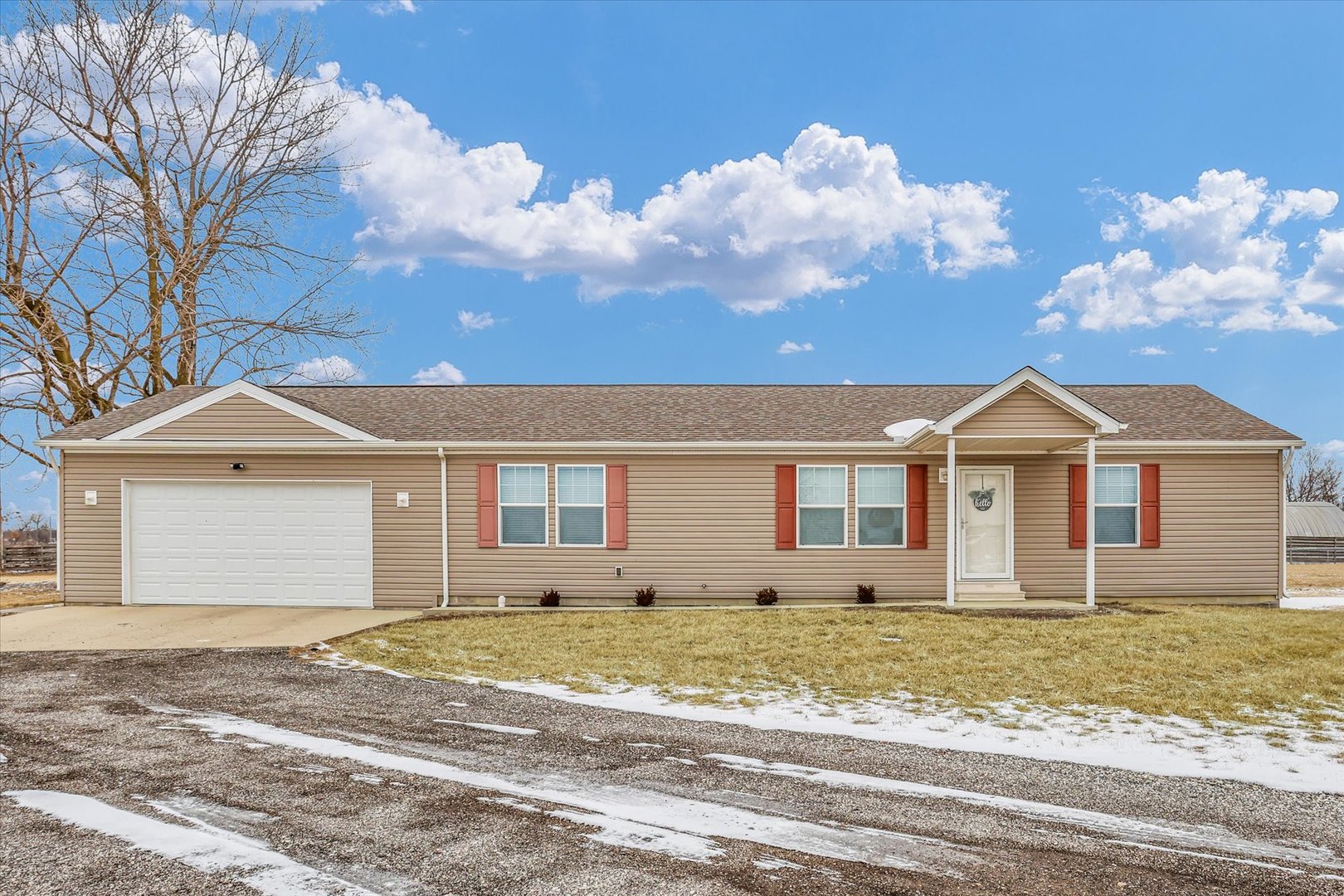 12925 Kickapoo Park Road Danville, IL 61858 - Photo 2 of 31