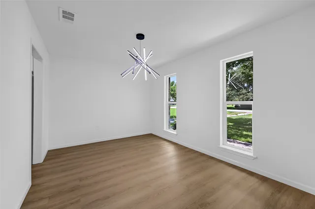 $284,499 | 7114 Fox Run Drive, Angleton, TX 77515