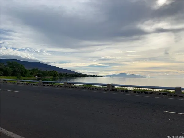 $375,000 | 54 Beach Place, Kaunakakai, HI 96748