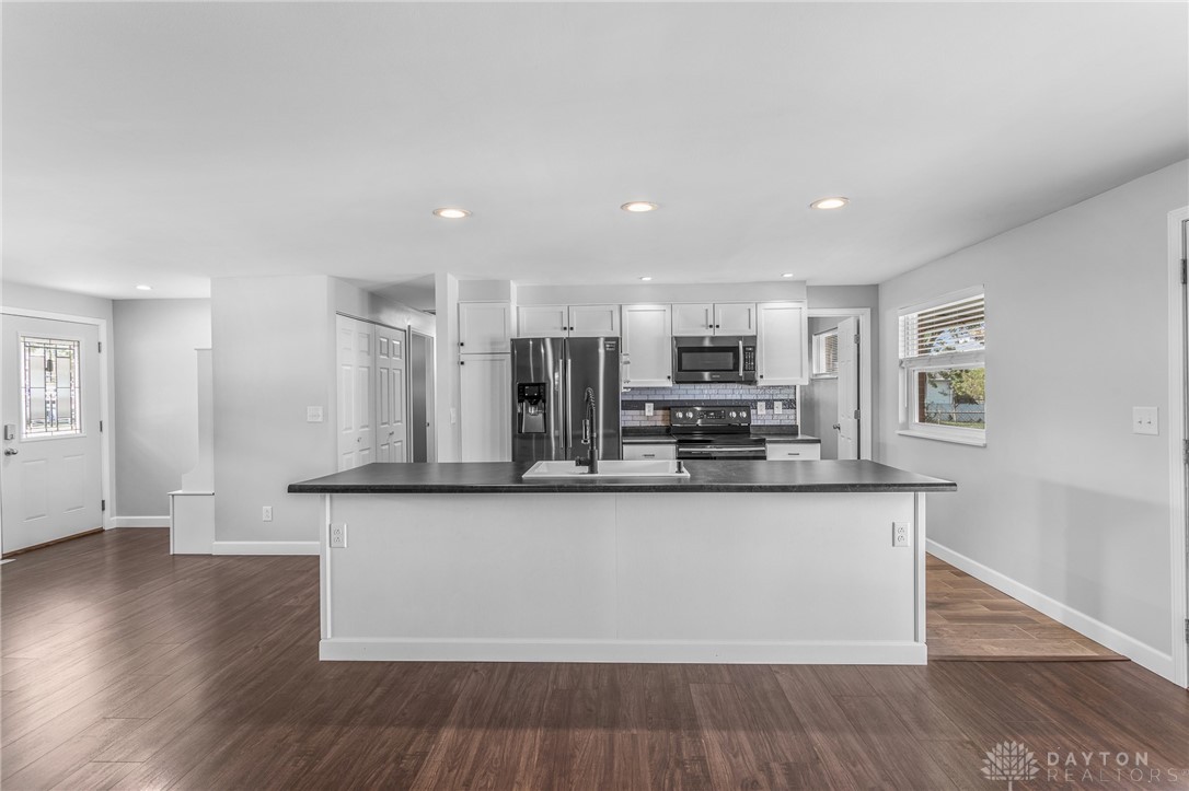5733 Benedict Road Dayton, OH 45424 - Photo 5 of 42 Gallery Image 5