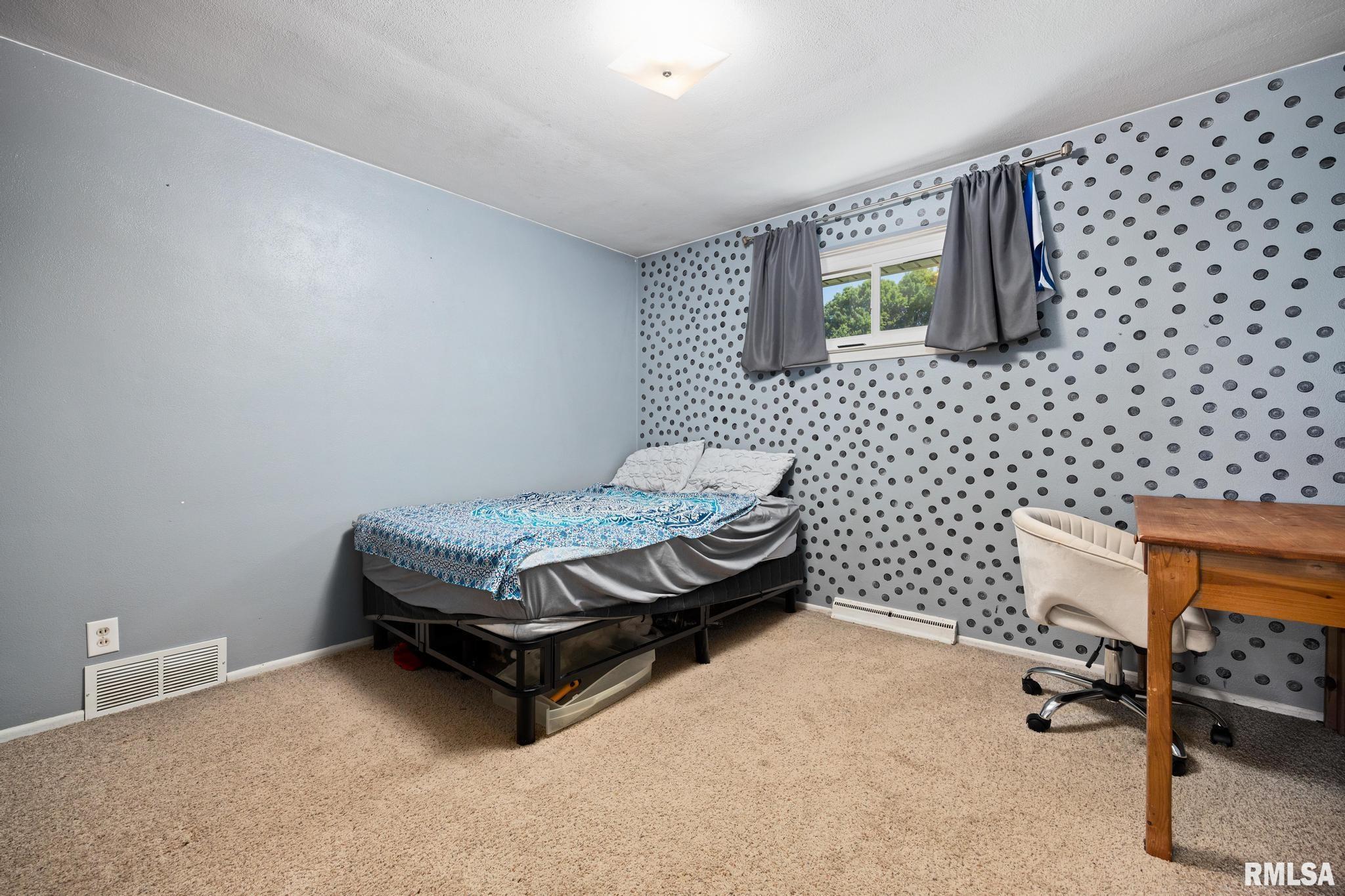 202 Devonshire Road Washington, IL 61571 - Photo 13 of 33