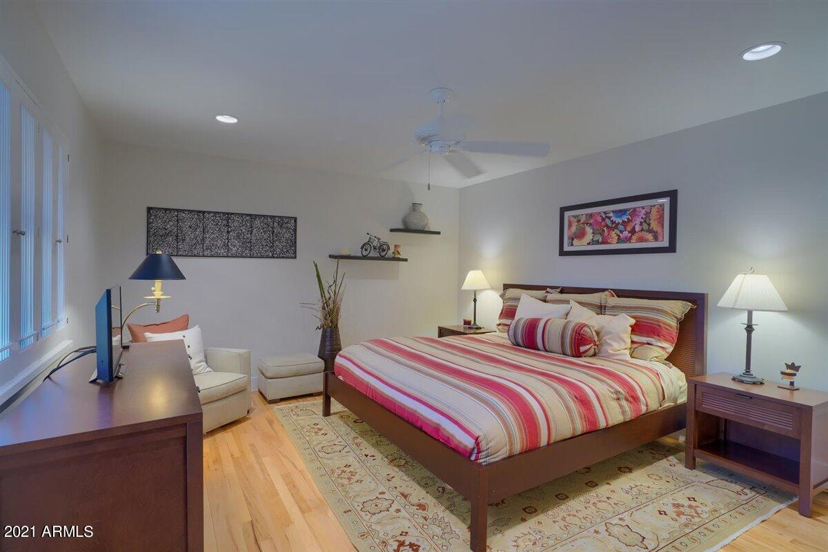 777 East Circle Road Phoenix, AZ 85020 - Photo 54 of 63 59-Bedroom 4