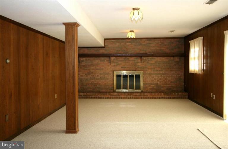 600 Hermleigh Road Silver Spring, MD 20902 - Photo 17 of 17 Recreation Room