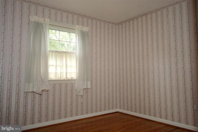 600 Hermleigh Road Silver Spring, MD 20902 - Photo 3 of 17 Bedroom #2