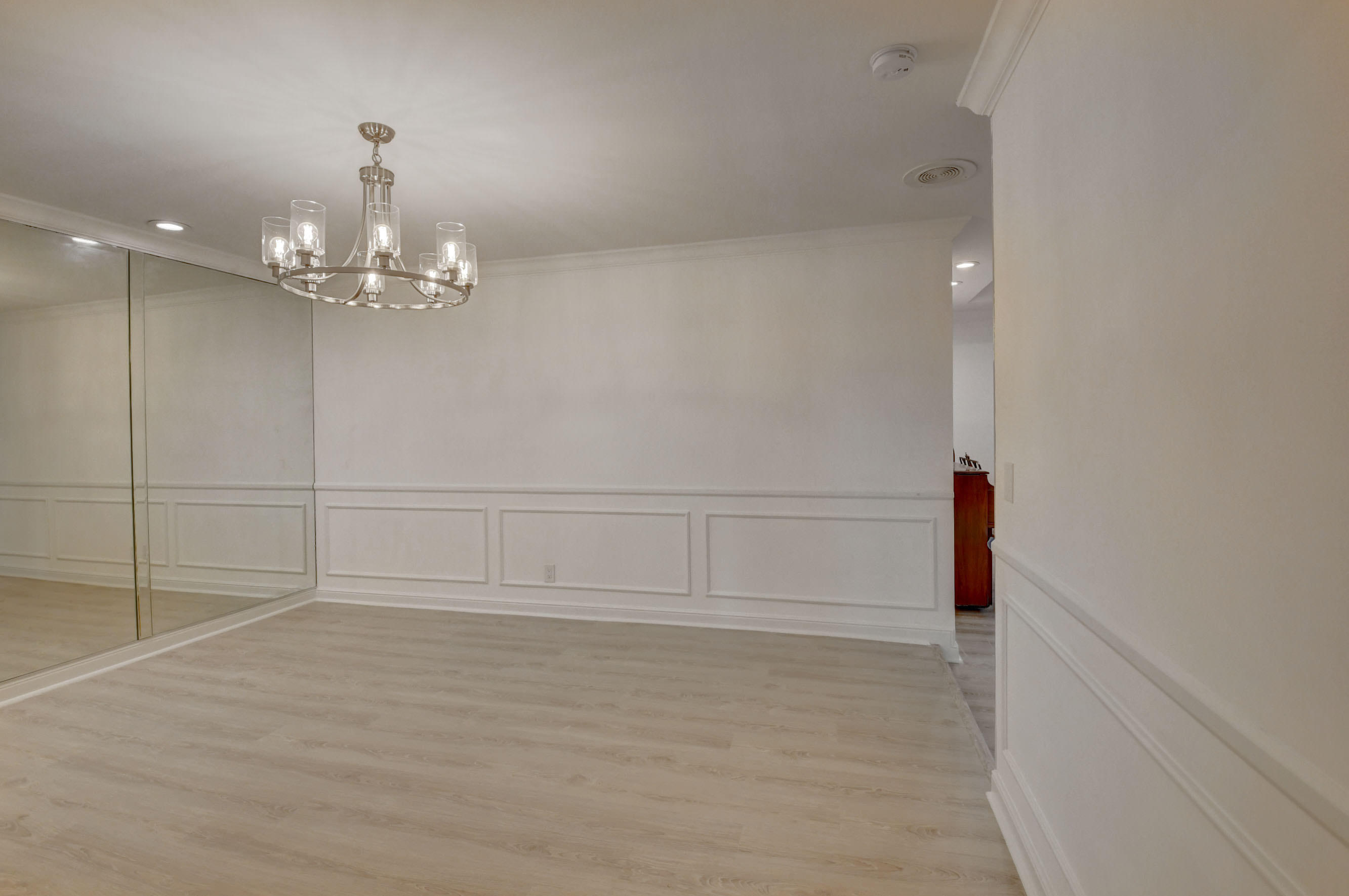 3230 St James Drive Boca Raton, FL 33434 - Photo 29 of 62 a view of an empty room