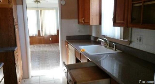 7005 Inkster Road Garden City, MI 48135 - Photo 11 of 17