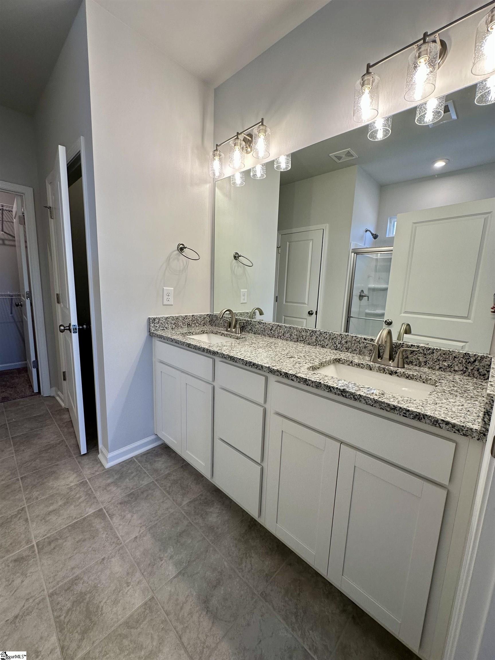 513 Poinsett Bridge Way Greenville, SC 29607 - Photo 16 of 33