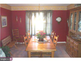 407 Roxberry Drive Sinking Spring, PA 19608 - Photo 3 of 6 Gallery Image 3