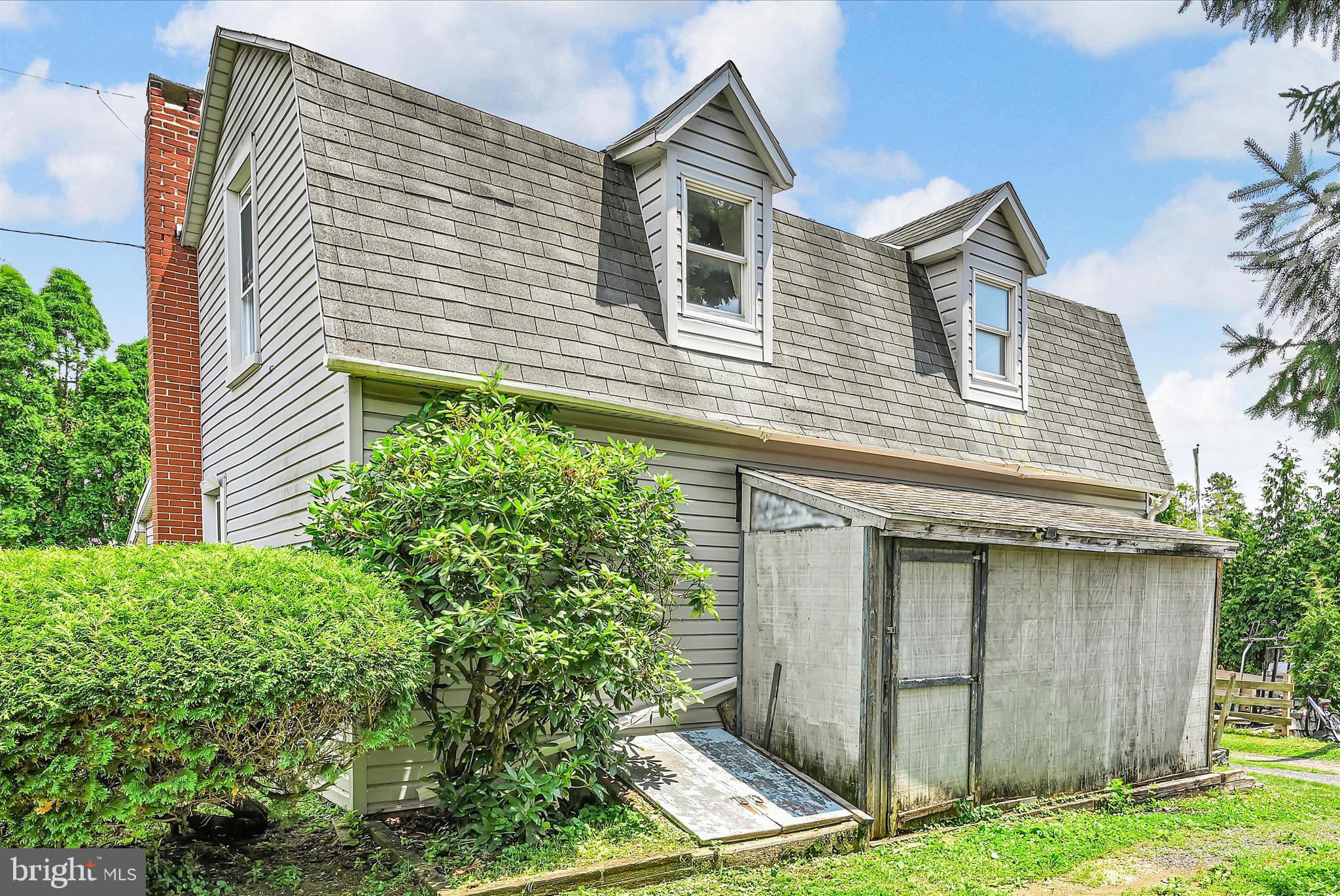2114 Spring Street West Lawn, PA 19609 - Photo 27 of 32 Exterior Back