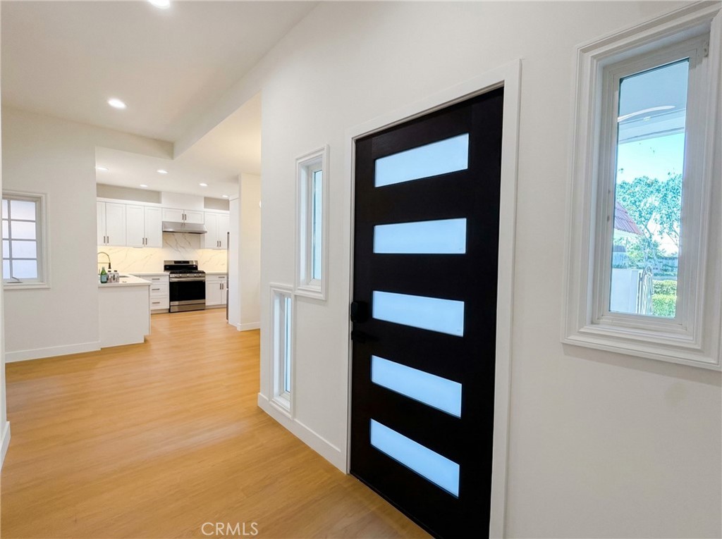 26 Seton Road Irvine, CA 92612 - Photo 12 of 17