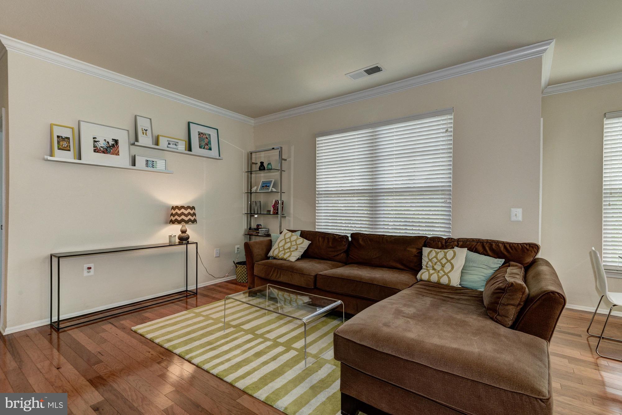 11800 Old Georgetown Road, Unit 1314 Rockville, MD 20852 - Photo 10 of 43 previous occupants furnishing