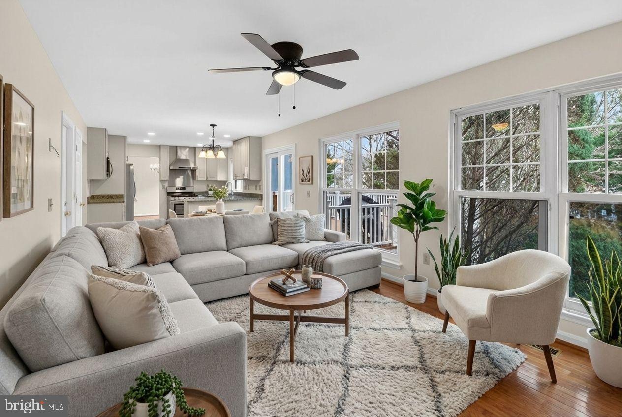 64 Foxwell Bend Road Glen Burnie, MD 21061 - Photo 13 of 38 Living room