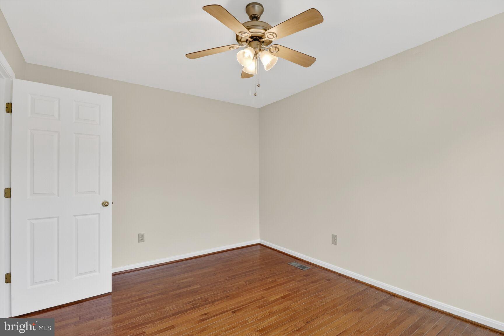 64 Foxwell Bend Road Glen Burnie, MD 21061 - Photo 29 of 38 Bedroom