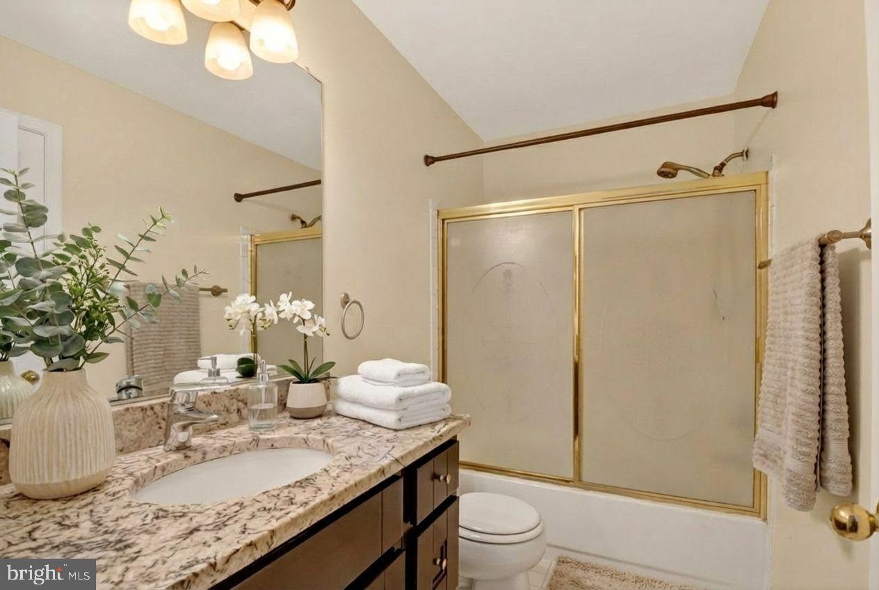 64 Foxwell Bend Road Glen Burnie, MD 21061 - Photo 30 of 38 Full bathroom