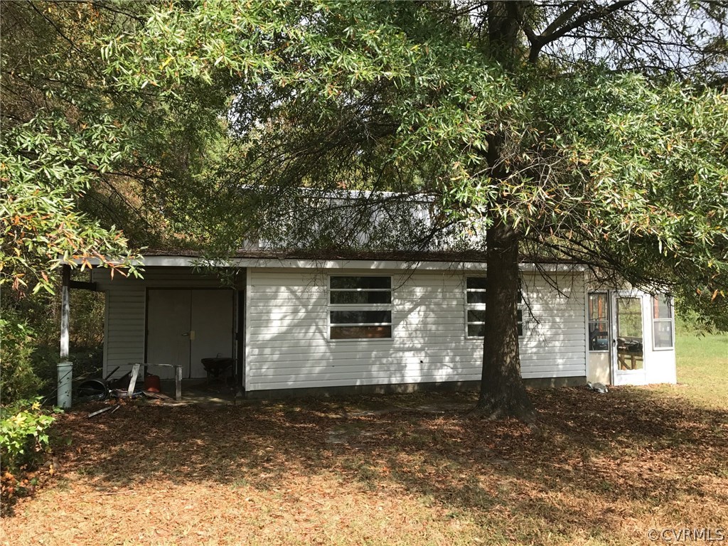 1588 Graves Road Sandston, VA 23150 - Photo 4 of 8 Gallery Image 4